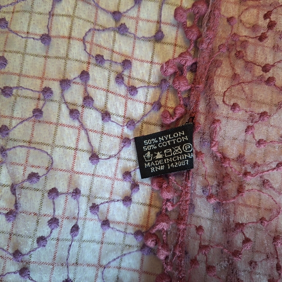 Lacey transparent scarf - Picture 6 of 7